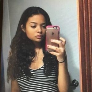 Meet your Posher, Lilibeth